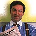 Pedro J. con los tirantes de Fraga.